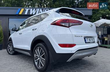 Внедорожник / Кроссовер Hyundai Tucson 2017 в 
