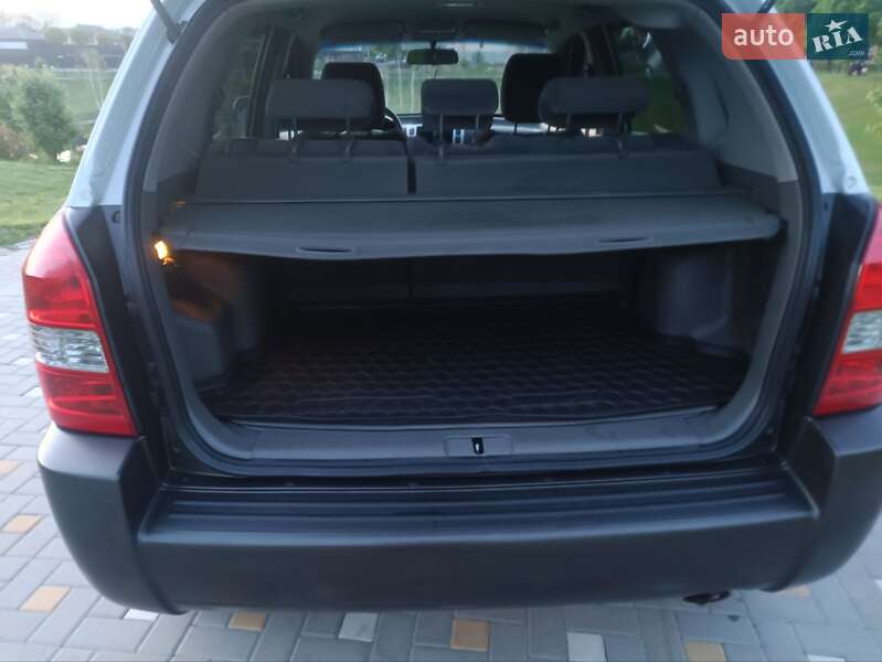 Позашляховик / Кросовер Hyundai Tucson 2006 в Києві
