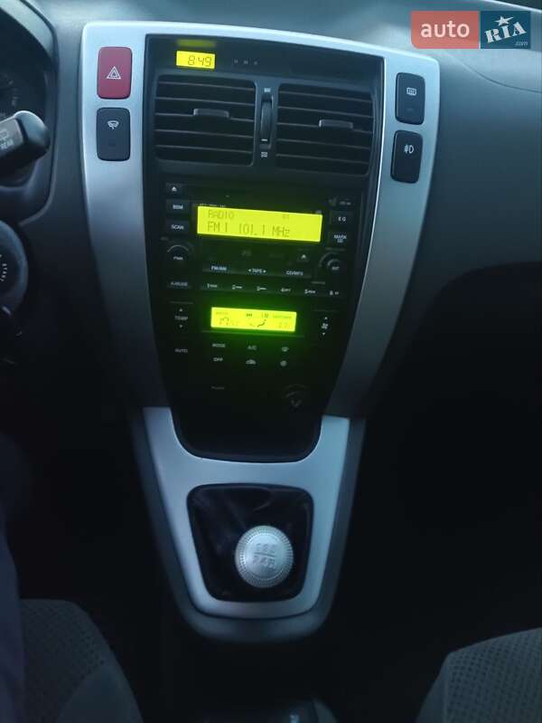 Позашляховик / Кросовер Hyundai Tucson 2006 в Києві