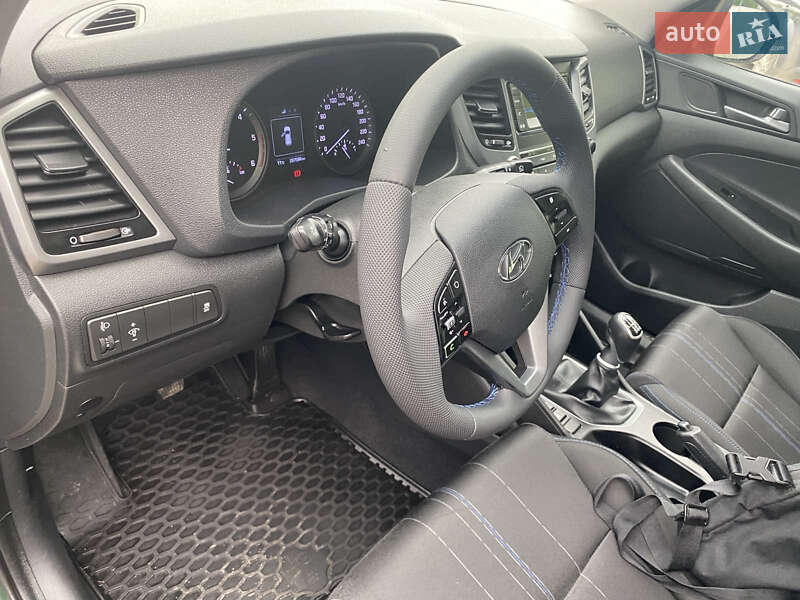 Позашляховик / Кросовер Hyundai Tucson 2017 в Калуші