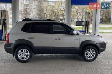 Позашляховик / Кросовер Hyundai Tucson 2007 в 