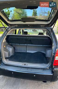 Внедорожник / Кроссовер Hyundai Tucson 2005 в 