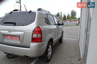 Внедорожник / Кроссовер Hyundai Tucson 2008 в 