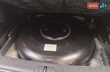 Внедорожник / Кроссовер Hyundai Tucson 2010 в 