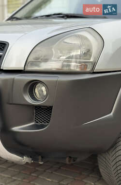 Внедорожник / Кроссовер Hyundai Tucson 2007 в 
