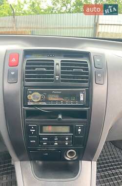 Позашляховик / Кросовер Hyundai Tucson 2005 в 