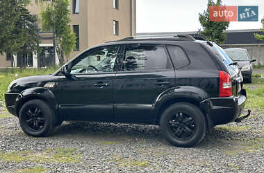 Позашляховик / Кросовер Hyundai Tucson 2006 в 