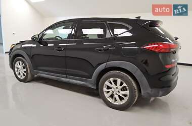 Позашляховик / Кросовер Hyundai Tucson 2021 в 