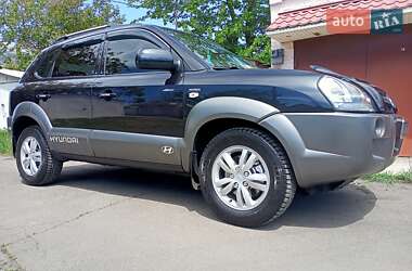 Позашляховик / Кросовер Hyundai Tucson 2012 в 