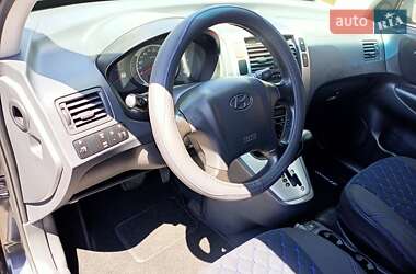 Позашляховик / Кросовер Hyundai Tucson 2012 в 