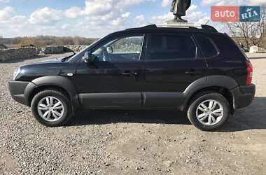 Позашляховик / Кросовер Hyundai Tucson 2011 в 