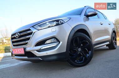 Внедорожник / Кроссовер Hyundai Tucson 2016 в 