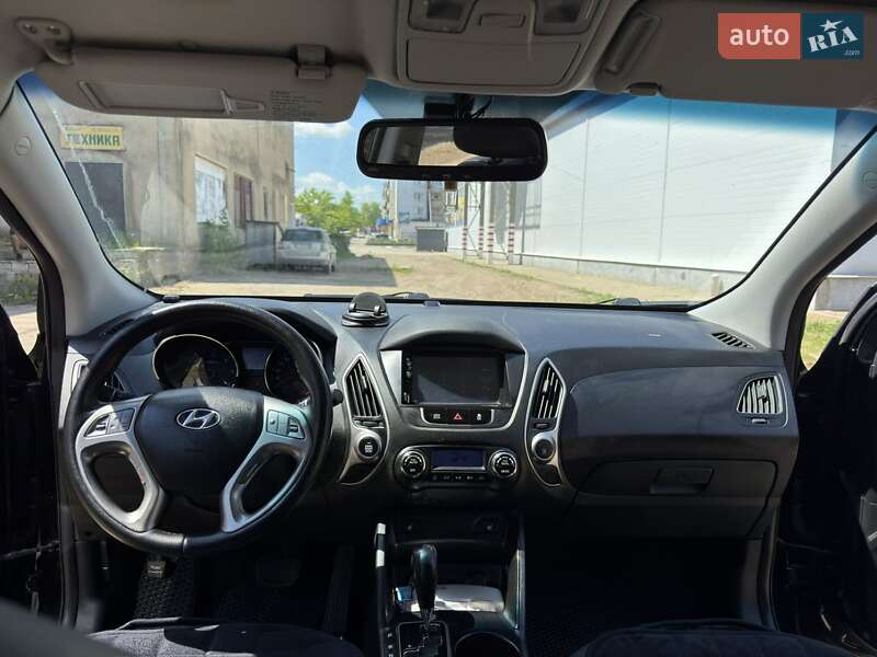 Позашляховик / Кросовер Hyundai Tucson 2011 в Снігурівці