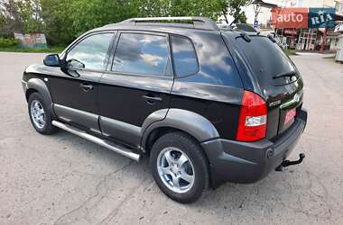 Внедорожник / Кроссовер Hyundai Tucson 2006 в 