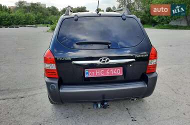 Внедорожник / Кроссовер Hyundai Tucson 2006 в 