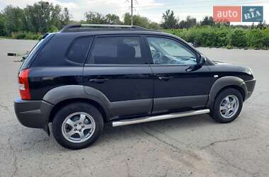 Внедорожник / Кроссовер Hyundai Tucson 2006 в 