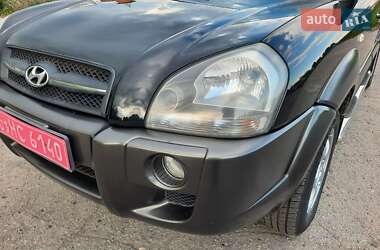 Внедорожник / Кроссовер Hyundai Tucson 2006 в 
