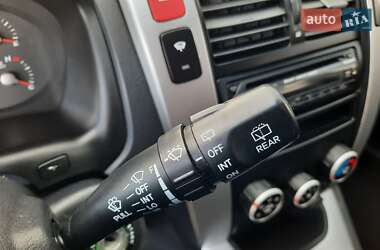 Внедорожник / Кроссовер Hyundai Tucson 2006 в 