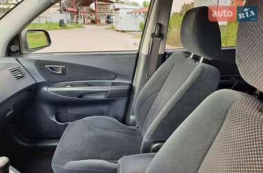 Внедорожник / Кроссовер Hyundai Tucson 2006 в 