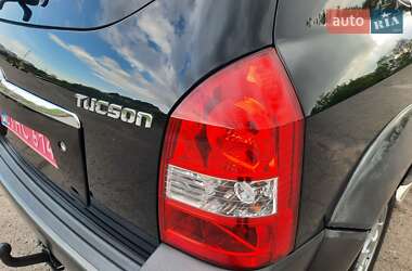 Внедорожник / Кроссовер Hyundai Tucson 2006 в 
