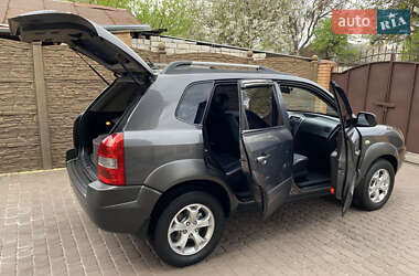 Позашляховик / Кросовер Hyundai Tucson 2009 в 