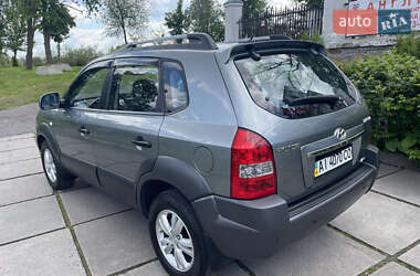 Внедорожник / Кроссовер Hyundai Tucson 2012 в 