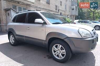 Внедорожник / Кроссовер Hyundai Tucson 2007 в 