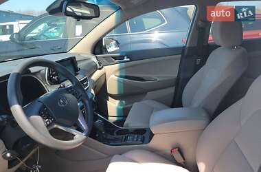 Внедорожник / Кроссовер Hyundai Tucson 2019 в 