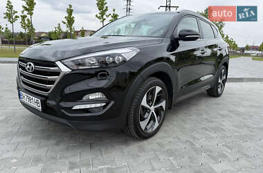 Внедорожник / Кроссовер Hyundai Tucson 2016 в 