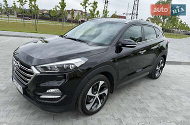 Внедорожник / Кроссовер Hyundai Tucson 2016 в 