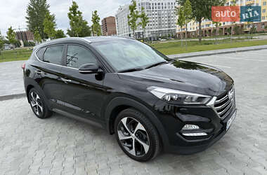 Внедорожник / Кроссовер Hyundai Tucson 2016 в 