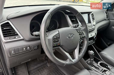 Внедорожник / Кроссовер Hyundai Tucson 2016 в 