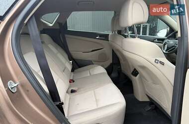 Позашляховик / Кросовер Hyundai Tucson 2017 в 