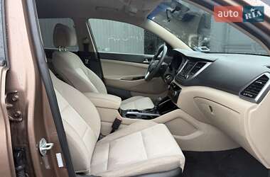 Позашляховик / Кросовер Hyundai Tucson 2017 в 