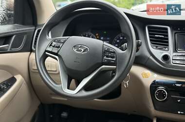 Позашляховик / Кросовер Hyundai Tucson 2017 в 