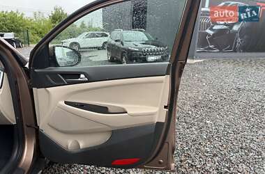 Позашляховик / Кросовер Hyundai Tucson 2017 в 