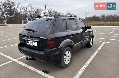 Позашляховик / Кросовер Hyundai Tucson 2009 в 