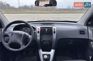 Позашляховик / Кросовер Hyundai Tucson 2009 в 