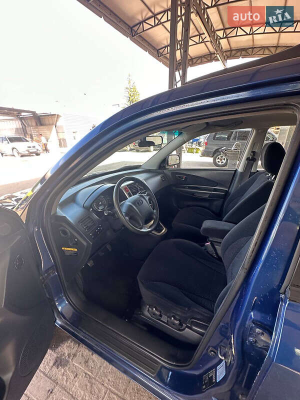 Позашляховик / Кросовер Hyundai Tucson 2007 в Сумах