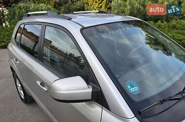 Позашляховик / Кросовер Hyundai Tucson 2006 в 