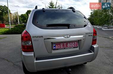Позашляховик / Кросовер Hyundai Tucson 2006 в 