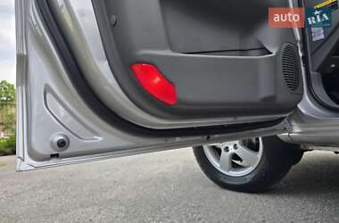 Позашляховик / Кросовер Hyundai Tucson 2006 в 
