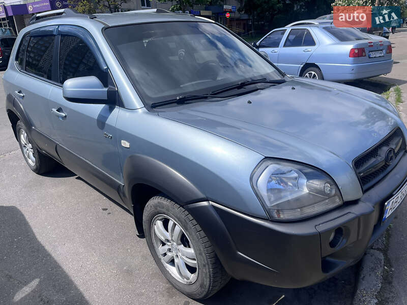 Внедорожник / Кроссовер Hyundai Tucson 2007 в 
