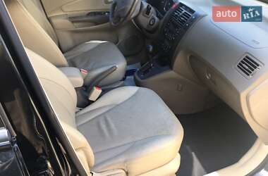 Внедорожник / Кроссовер Hyundai Tucson 2008 в 