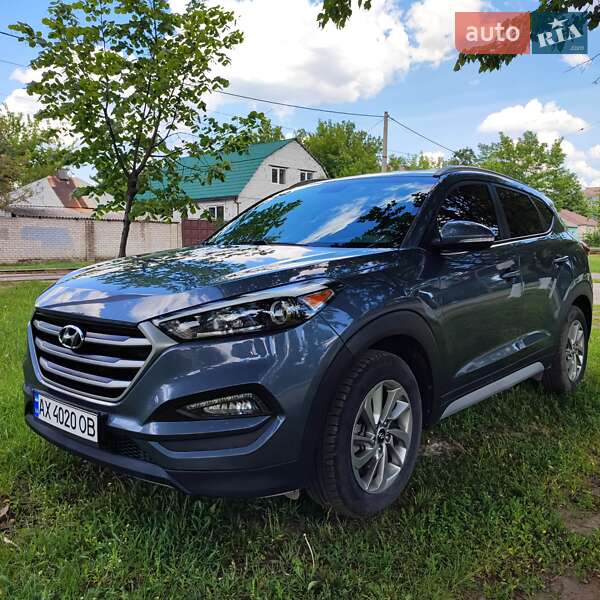 Внедорожник / Кроссовер Hyundai Tucson 2017 в 