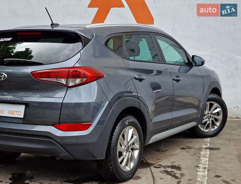 Позашляховик / Кросовер Hyundai Tucson 2016 в Одесі