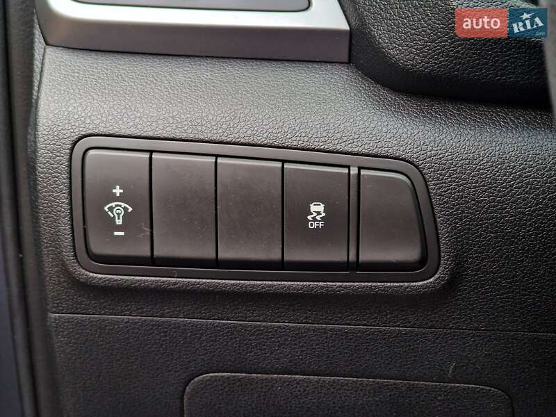 Позашляховик / Кросовер Hyundai Tucson 2016 в Одесі