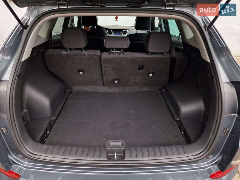 Позашляховик / Кросовер Hyundai Tucson 2016 в Одесі