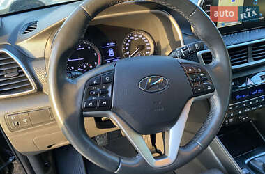 Внедорожник / Кроссовер Hyundai Tucson 2019 в 