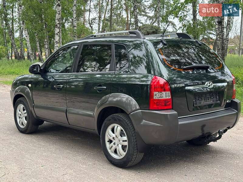 Позашляховик / Кросовер Hyundai Tucson 2008 в Охтирці